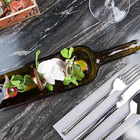 Sedan - Destigo ソポト