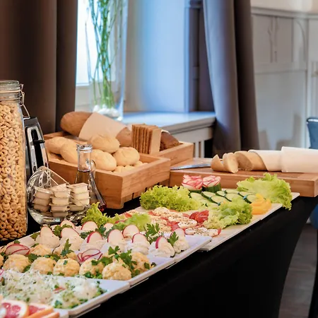 Sedan - Destigo 2* ソポト