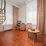 Sedan - Destigo Hotel