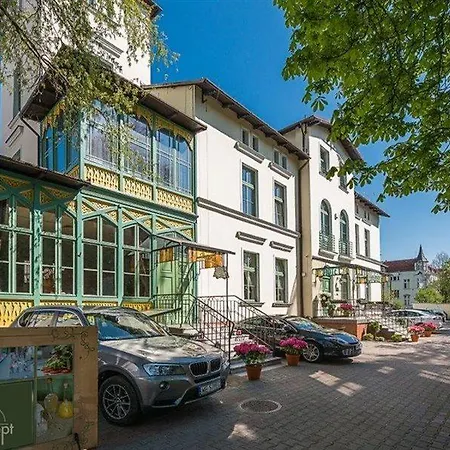 Hotel Sedan - Destigo