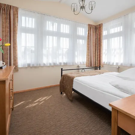 Hotel Sedan - Destigo 2*