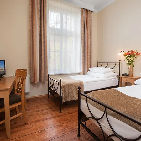 Sedan - Destigo 2* Sopot