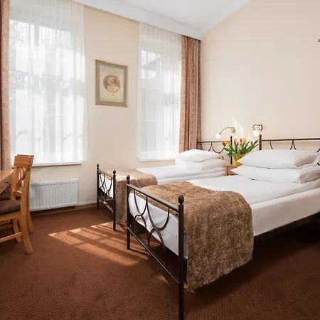 Hotel Sedan - Destigo 2*