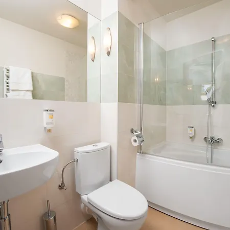 Hotel Sedan - Destigo 2*