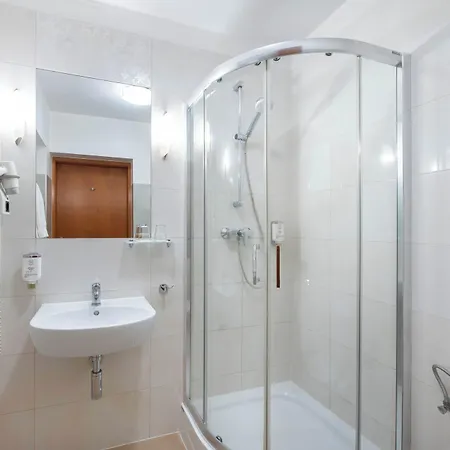 Hotel Sedan - Destigo Sopot