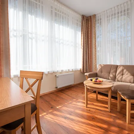 Hotel Sedan - Destigo Sopot