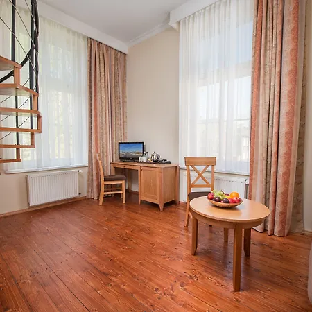 Sedan - Destigo Hotel