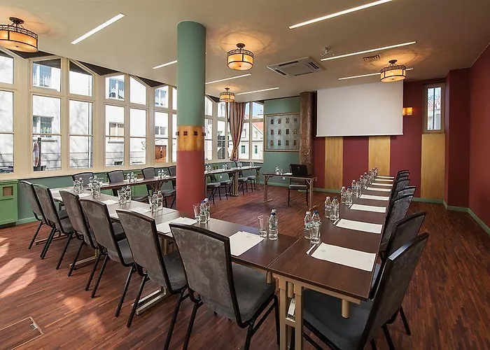 Hotel Sedan - Destigo Sopot